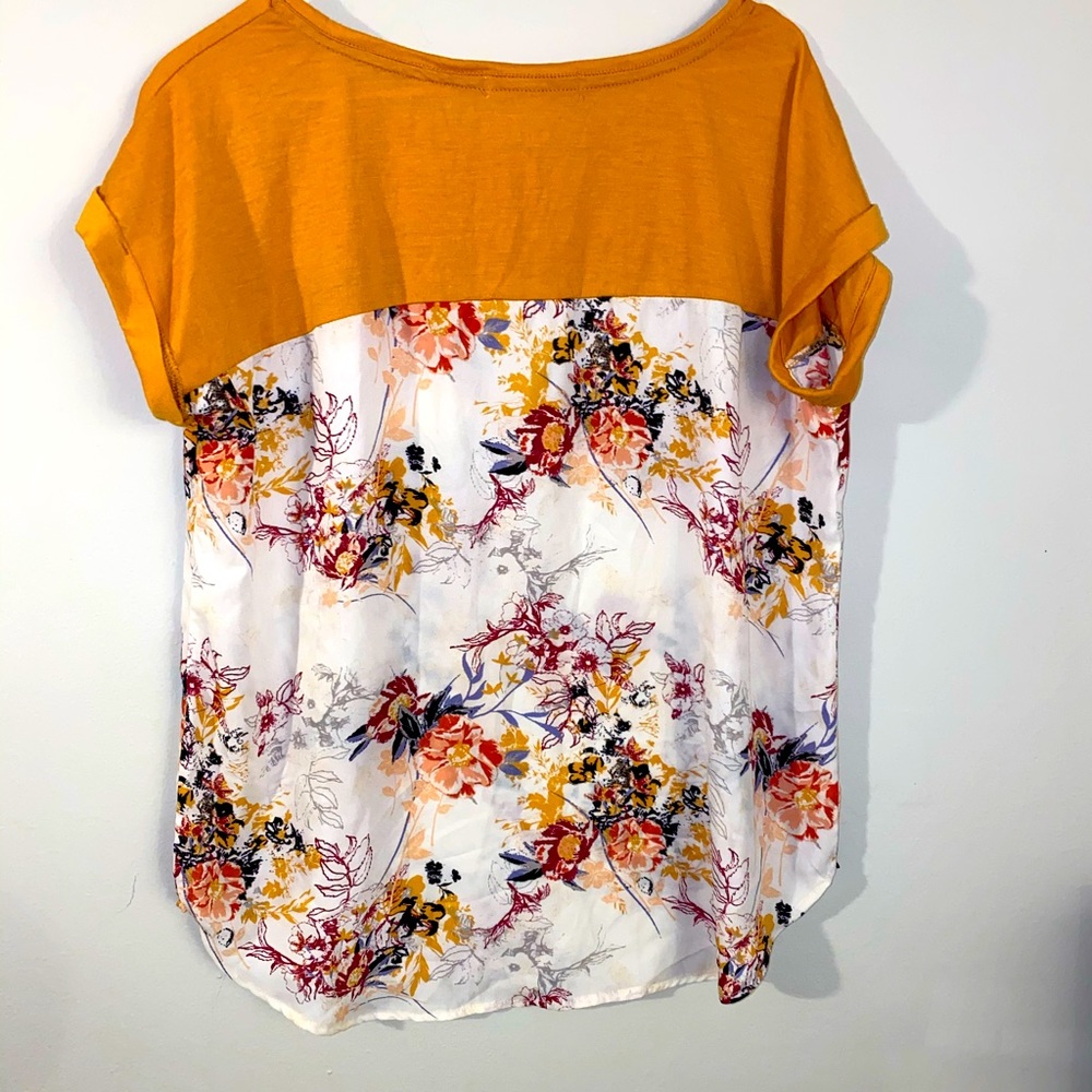 XL women’s top - Picture 2 of 3